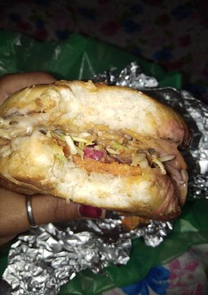 A picture of Chowmin burger.