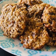 A picture of Banana coconut oats cookies.