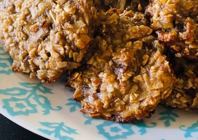 Recipe of Any-night-of-the-week Banana coconut oats cookies