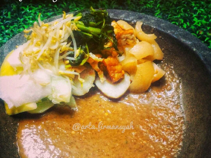 Langkah Mudah untuk Membuat Resep Rujak Cingur (Petis Merah) yang Uenak Anti Ribet, Lezat Sekali