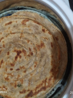 પુદીના લછ્છા પરાઠા(Mint laccha Paratha in Gujarati રેસીપી મુખ્ય ફોટો