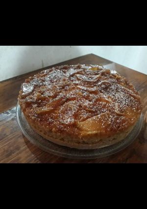 Una foto de Torta invertida de manzana❣