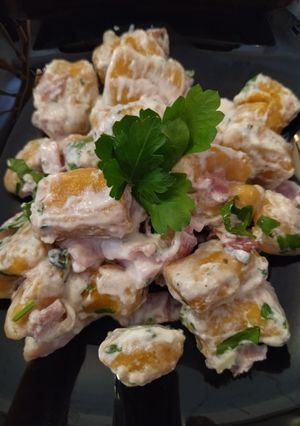 Tejszínes-füstölt sonkás gnocchi édesburgonyából recept fotója