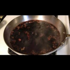 A picture of Red Wine Reduction Sauce.