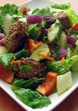 A picture of Steak Salad.