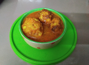 A picture of Lauki Kofta in Appe Pan.
