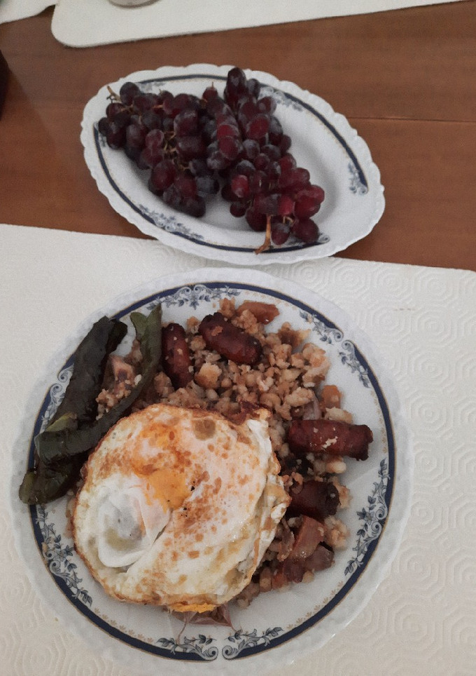 Una foto de Migas típicas murcianas
