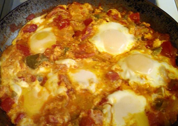 Steps to Prepare Speedy Shakshuka Israeli Dish