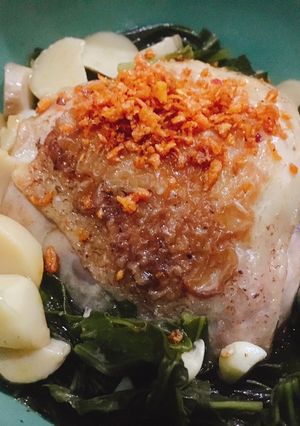 รูปของ ไก่ตุ๋นซอสพริกศรีราชา อร่อยง่ายๆ แบบงงๆ