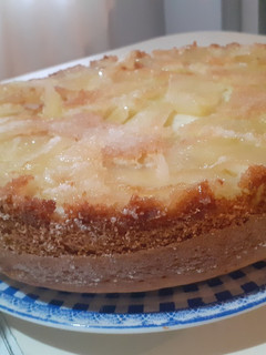 Una foto de Torta de manzana invertida (a mano)