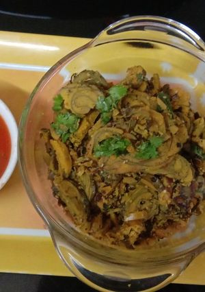 A picture of Patra from Arbi leaves with Besan.