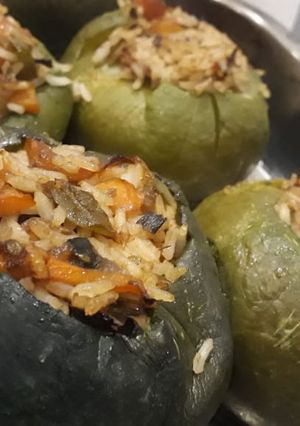 Una foto de Zapallitos rellenos con arroz