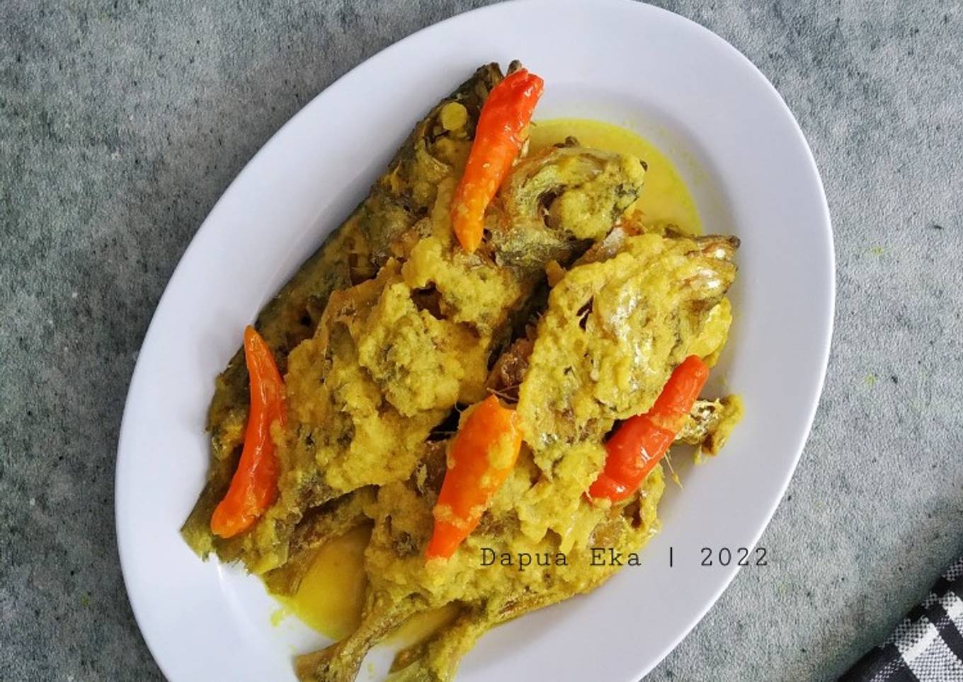 Ikan Kembung Bumbu Kuning