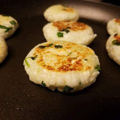 A picture of Sabudana Paneer Tikkis.