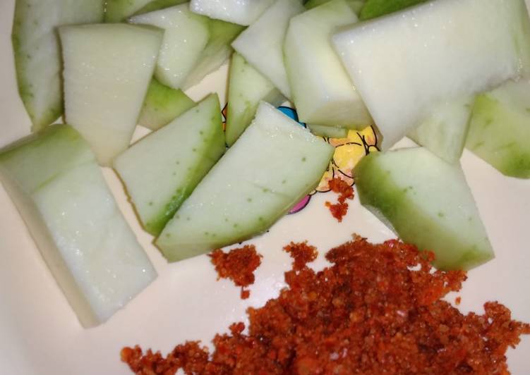 Bagaimana Menyiapkan Sambal Rujak Bangkok yang Lezat Sekali