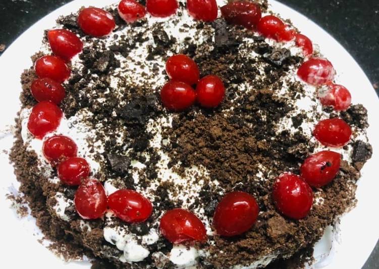 Eggless Black Forest cake