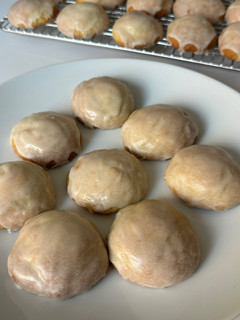 A picture of Italian Ricotta Cookies.