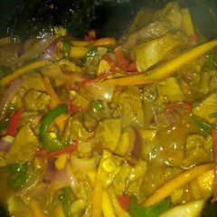 A picture of Curry beef souce.