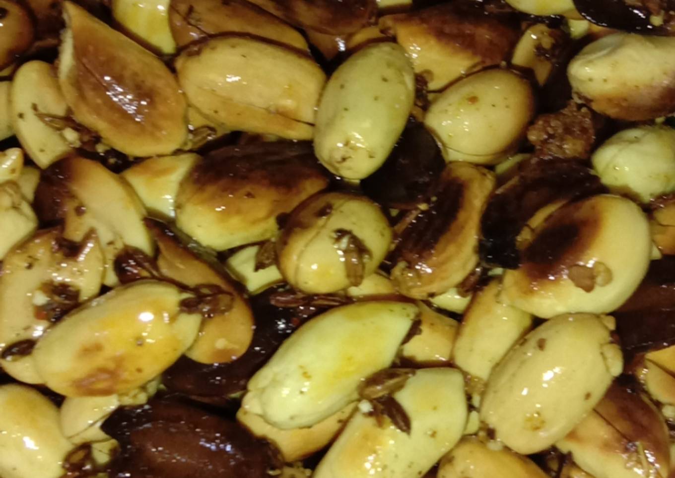 Roasted peanuts