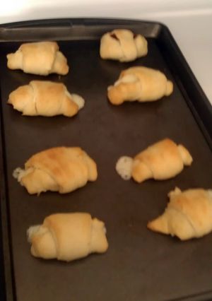 A picture of pizza crescents.