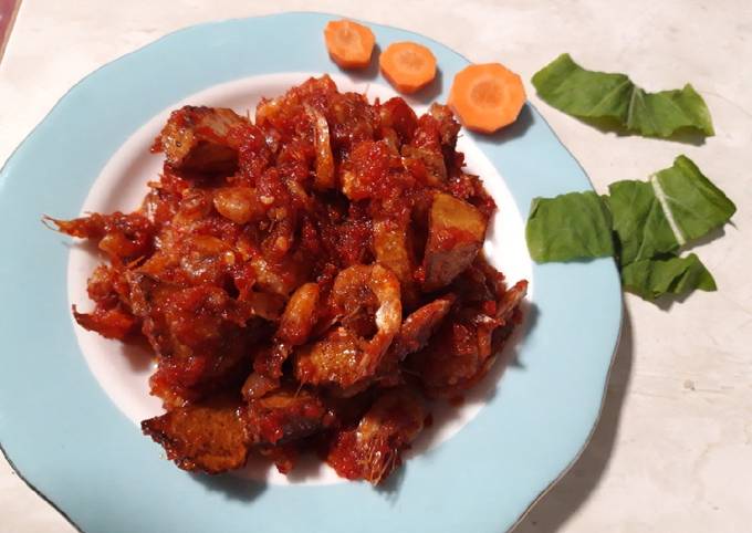 Udang kentang balado