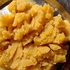 A picture of Moong dal halwa.