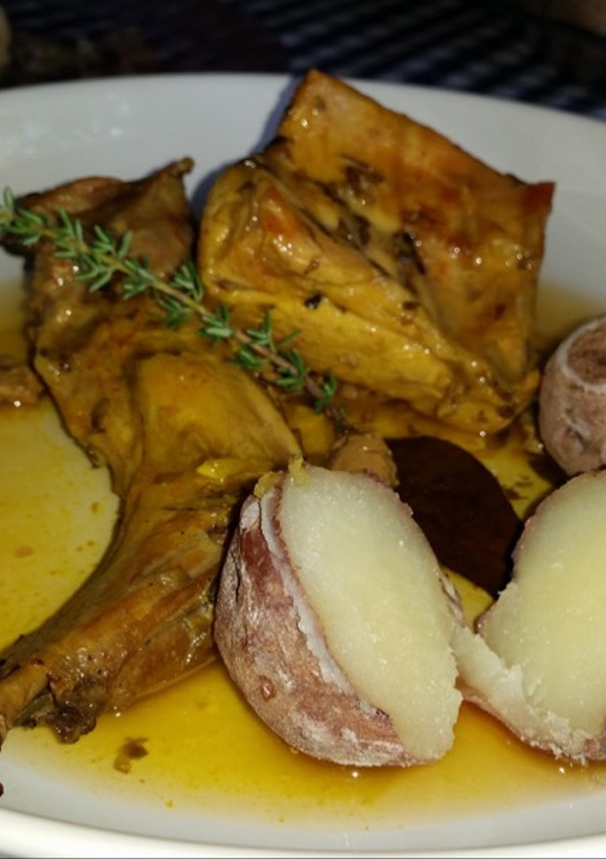 Una foto de Conejo en salmorejo con papas arrugadas (90)