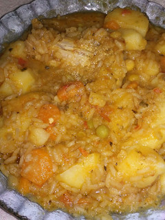 Una foto de Guiso de arroz con pollo
