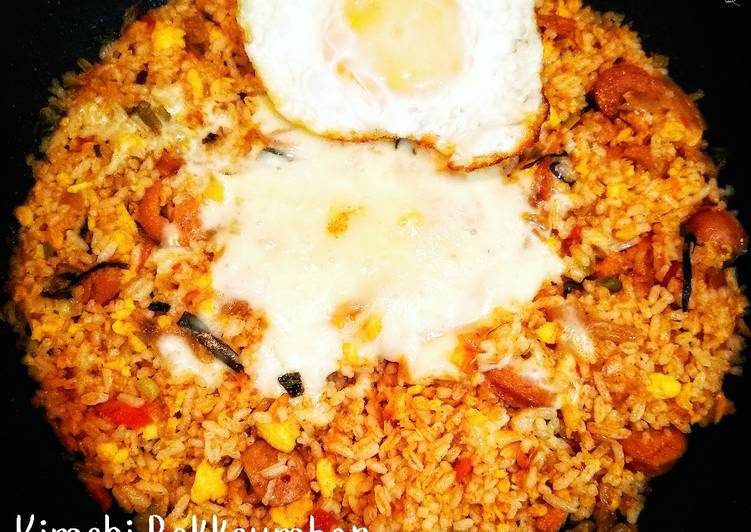 Cara Membuat Kimchi Bokkeumbap (Kimchi Fried Rice) Untuk Pemula!