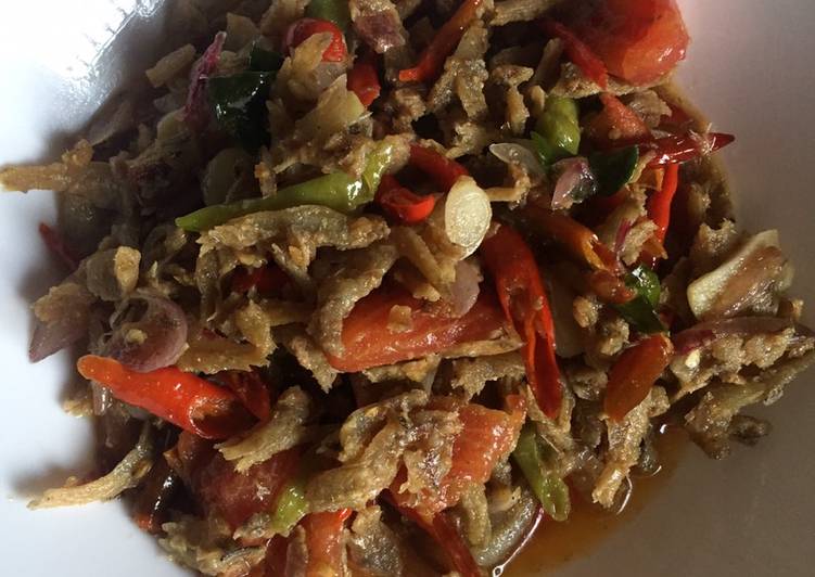 Oseng” ikan teri basah pedas