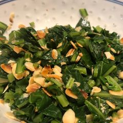 A picture of Hot buttered greens.