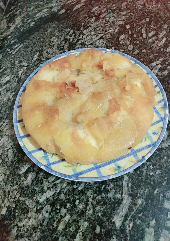 Una foto de Torta de manzana invertida