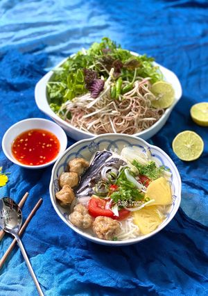 Hình của món Bún Đầu Cá Thu.