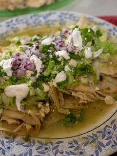 Una foto de Enchiladas verdes con pollo