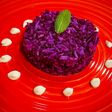Lombarda y arroz blanco con mahonesa y hierbabuena