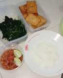 Daun ketela rambat dan sambel jeruk