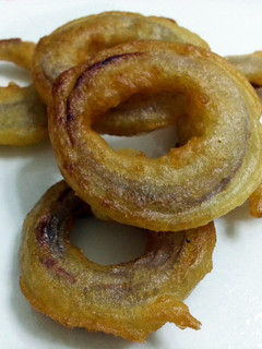 A picture of Beer Batter Onion Ring.