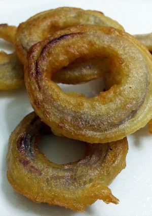 A picture of Beer Batter Onion Ring.
