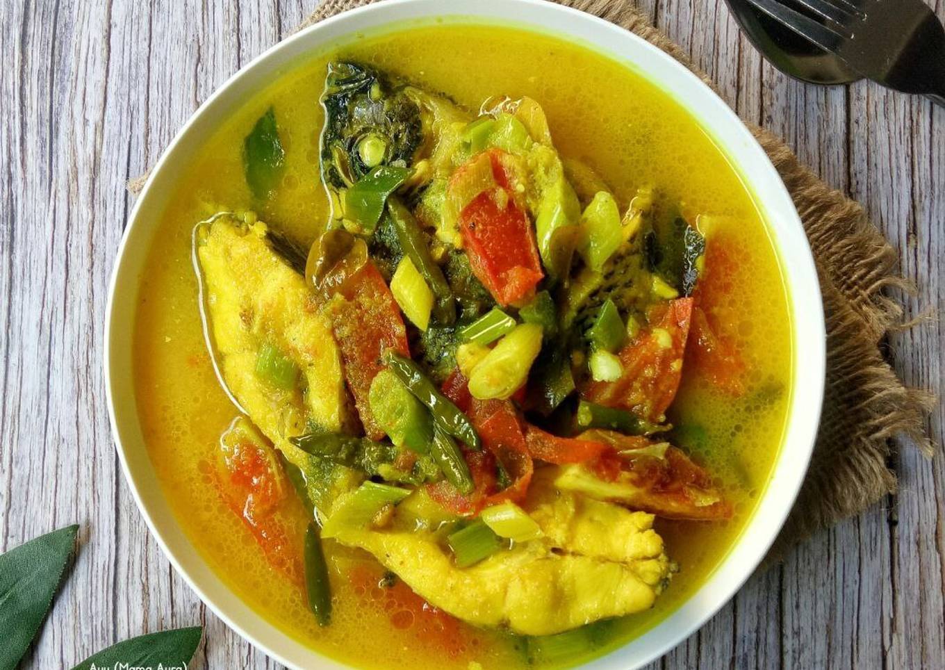 Ikan Nila Bumbu Kuning