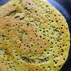 A picture of Thuthuillai dosai.