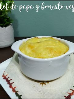 Una foto de Pastel de papa y boniato vegetariano