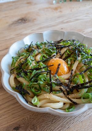 A picture of 5-Minute Rich and Addictive Oil Noodle-Style Udon.