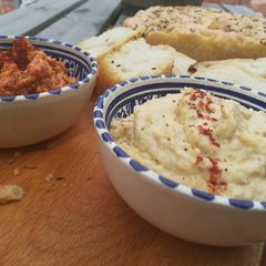 A picture of Hummus or Houmous?.