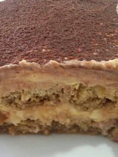Una foto de Tiramisú rápido muy cremoso