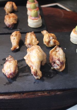 Foto principal de Alitas de pollo con volovanes