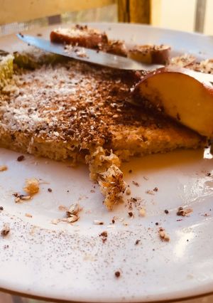 Una foto de Pancake de coco, banana y avena 🍌🥥🥞