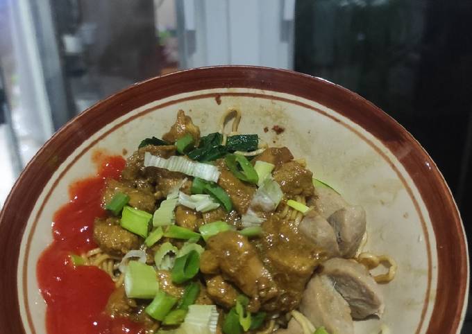 Mie ayam rumahan