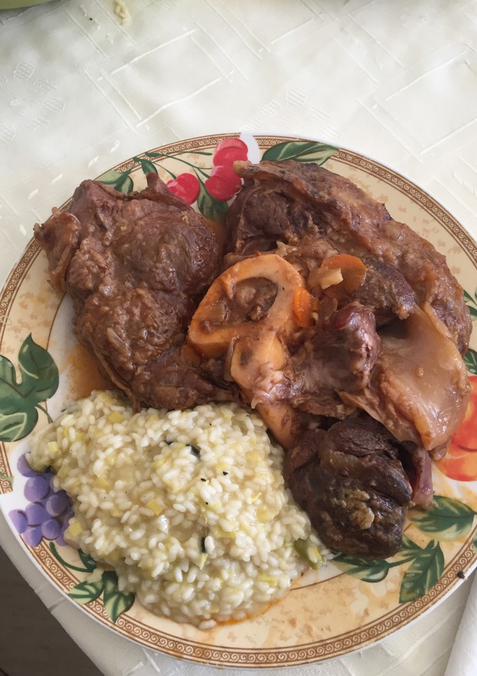 Una foto de Ossobuco a la milanesa