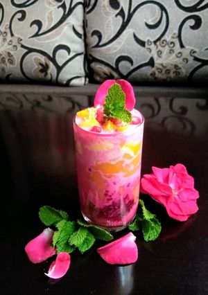 A picture of Mango Falooda/Faluda.