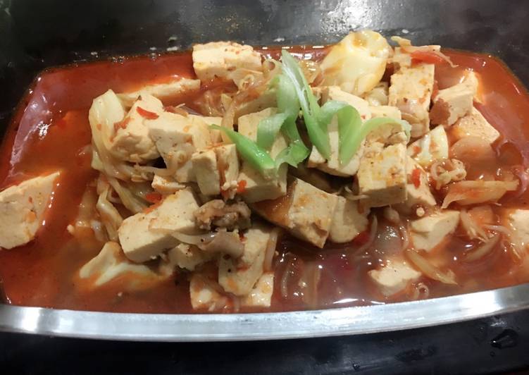 Sundubu Jjigae (sup tahu pedas)